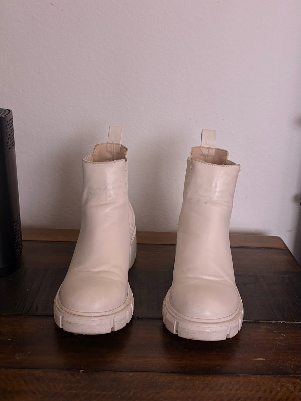 Steve Madden Cream Chunky Chelsea Ankle Boots